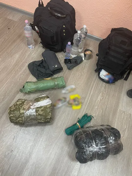 Волинянин віз «мандрівників» до кордону, але не довіз (фото)