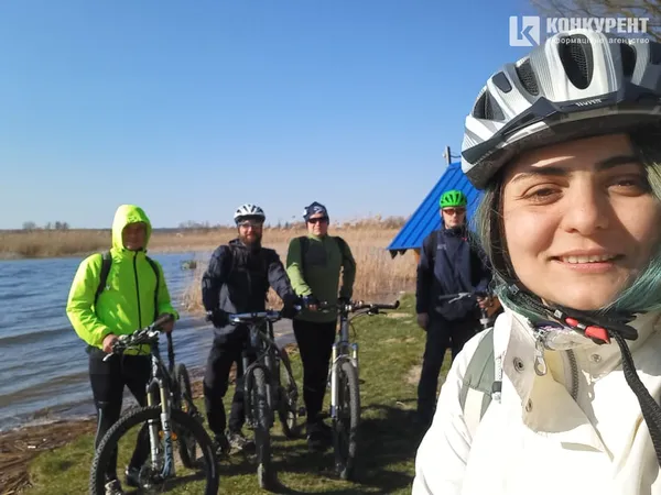 Іван Савич, його прошарені друзі Костя і Андрій, і Степан, який не хотів бути самотнім