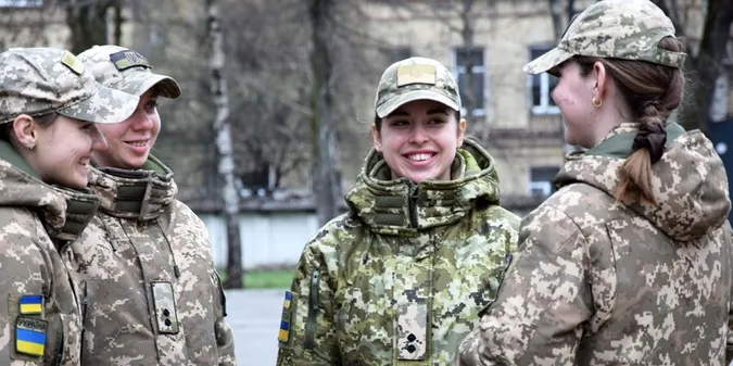 Лави Волинського прикордонного загону поповнили молоді лейтенанти (фото)
