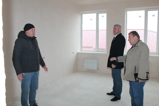 Ліфт, широкі двері і твердопаливні котли: якою буде нова школа в Башликах (фото)