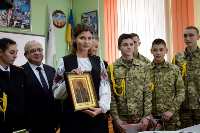 Українська біблія та інклюзивна освіта: яким був візит Першої леді на Волинь (фото)