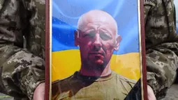 На Волині попрощалися із загиблим Сергієм Гречиною (фото)