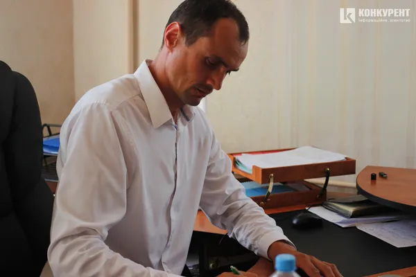 Чи безпечно буде навчатися у луцьких школах: інтерв'ю з головним освітянином Віталієм Бондарем