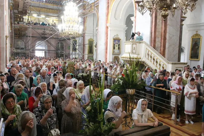 Яким було престольне свято у луцькому соборі Святої Трійці (фото)