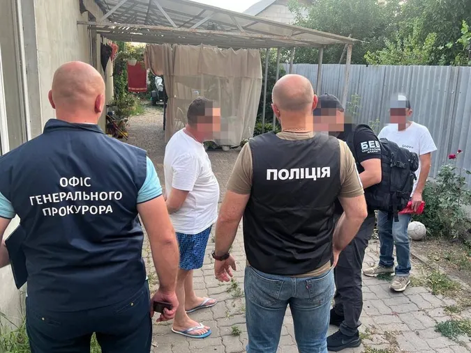 30 українських службовців підозрюють у розкраданні 138 мільйонів для ЗСУ