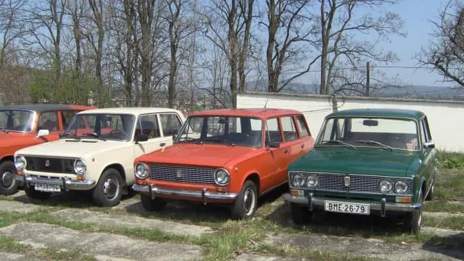 «Будемо їздити на жигулях»: з чим залишаться росіяни після вторгнення в Україну
