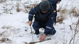На Волині піротехніки знищили авіабомбу, снаряд і міни (фото)