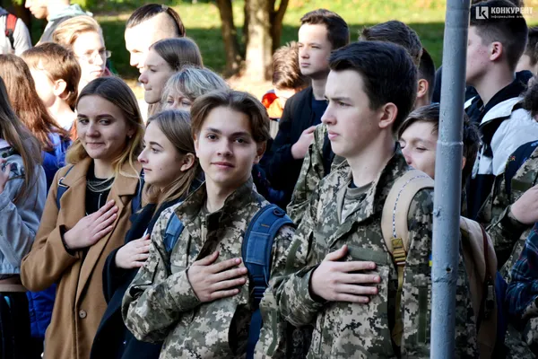Лабіринти та окопи: у луцькій школі відкрили сучасний спортивний об'єкт (фото)