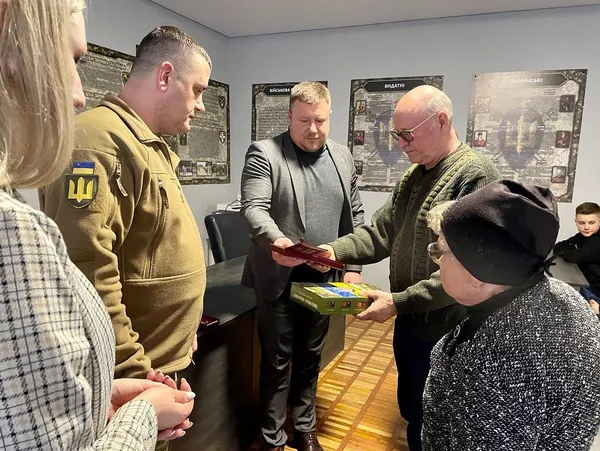 В Нововолинську родинам загиблих Героїв вручили нагороди (фото)