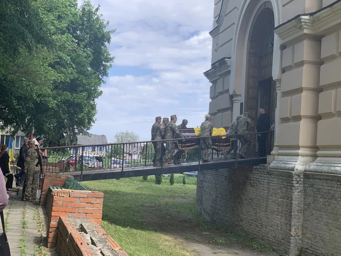 На Волині провели в останню путь Героя Олега Хайбу (фото)