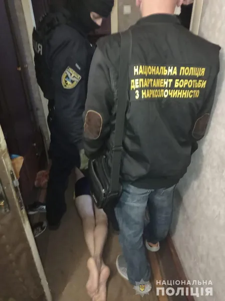 Обшуки в Ковелі: чотирьом наркоділкам оголосили підозру, одного взяли під варту