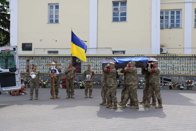 У Луцьку попрощались з Героєм Василем Зубчиком (фото)