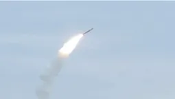 Ворог вдарив ракетою по цивільній гуманітарній колоні на Запоріжжі (відео)