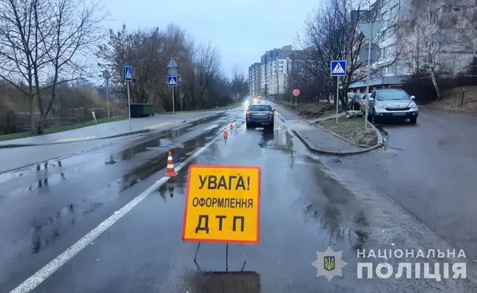Ранкова ДТП: у Луцьку пенсіонер на «пежо» збив на переході пенсіонерку (фото)