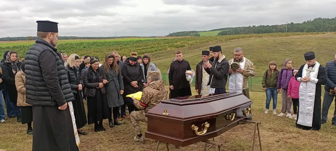 Лишилось пʼять дітей: на Волині попрощалися з Сергієм Климчуком (фото)