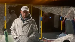 У Луцьку малолітні хулігани жбурнули камінь у вікно маршрутки з пасажирами (фото, відео)