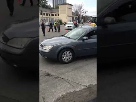 «Ти шо, бл*ть, нє панімаєш?!»: у Києві чоловік облаяв поліцейську (відео 18+)