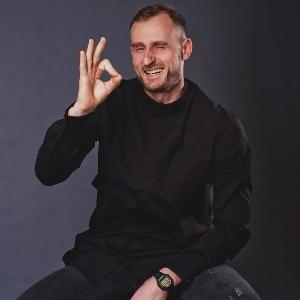 Як тримати себе в формі під час карантину: поради та заняття від луцьких тренерів