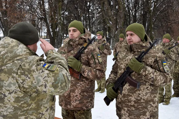 У Волинському прикордонному загоні – поповнення: новобранці склали присягу (фото)