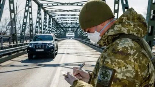 За 10 днів січня український кордон перетнули понад 400 тисяч осіб