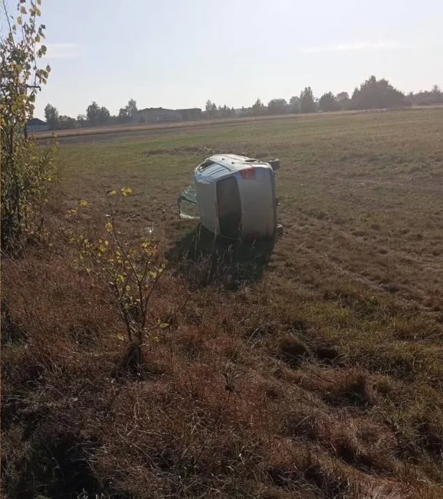 П'яний волинянин злетів у кювет на краденому авто (фото, відео)
