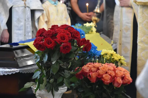 Загинув поблизу Мар'їнки: під Луцьком провели в останню дорогу Героя Віктора Демчура (фото)