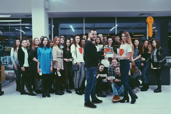 «У кожному пірожині головне - начинка»: у Луцьку відбувся концерт гурту «ТІК» (фото)