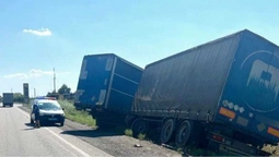 На Волині затримали пʼяного водія вантажівки, який скоїв аварію (відео)