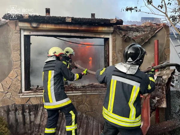 Атака росіян на Луцьк: показали наслідки удару (фото, відео)