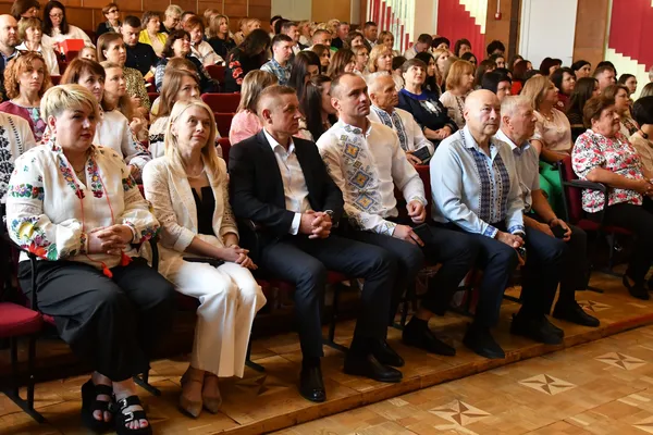 Четверо волинських педагогів увійшли до десятки кращих учителів України (фото)
