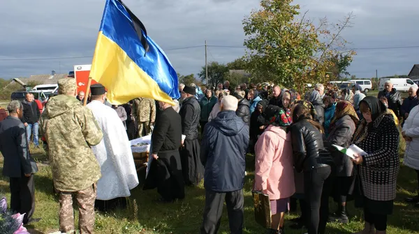 На Волині попрощалися з Героєм Русланом Романюком (фото)