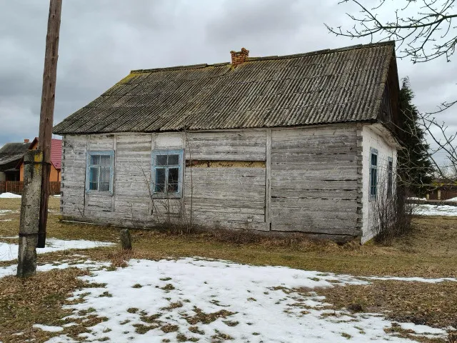 На Волині виставили на продаж три будівлі колишніх ФАПів: де саме та за скільки (фото)