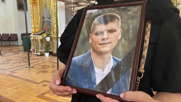На Волині попрощалися з двома із трьох загиблих внаслідок ракетного удару по підприємству у Луцьку