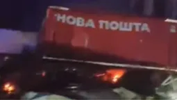 На Харківщині росіяни вдарили по терміналу «Нової пошти» – є загиблі (відео)