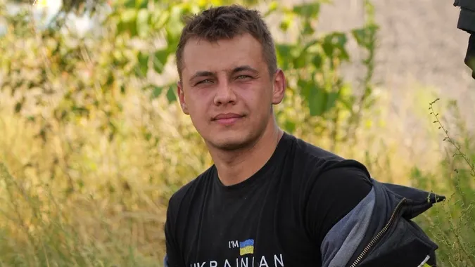 Завали після обстрілів і пожежі у найгарячіших точках: історія молодого рятувальника з Луцька