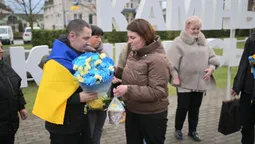 На Волині зустріли захисника Василя Мартинюка, який провів у полоні 16 місяців (фото)