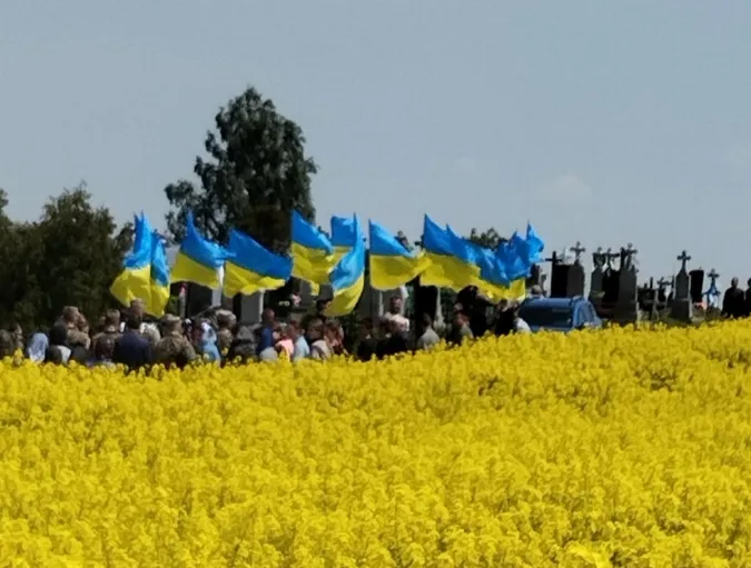 Воїну назавжди 55: на Волині прощалися з батьком п'ятьох дітей (фото)