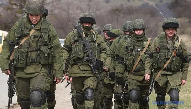 Росіяни хочуть блокувати Маріуполь, втрачають вертольоти на Херсонщині, – звіт Генштабу по регіонах