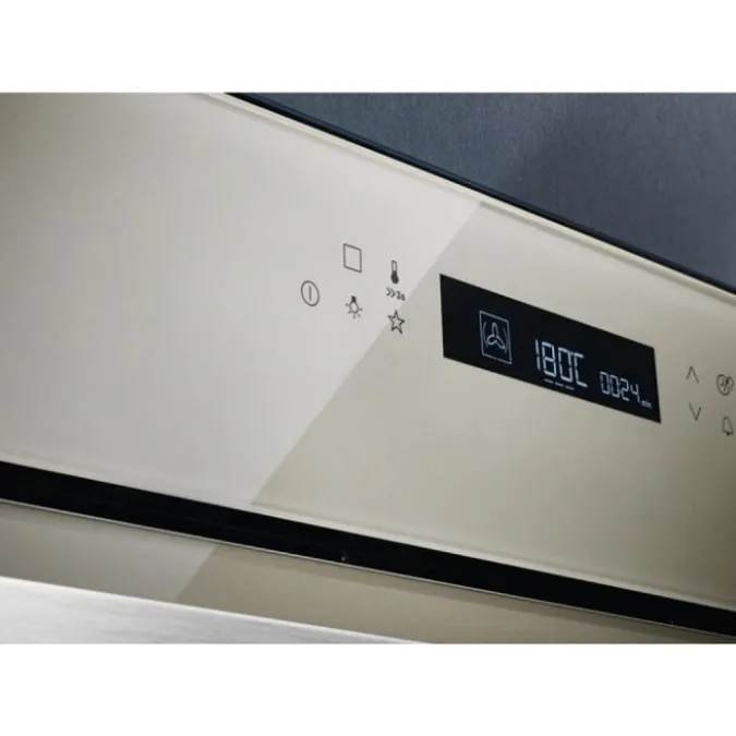 Духова шафа від Electrolux: функціонал та різновиди техніки