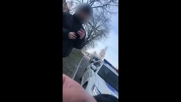 «На каву»: у Ковелі намагалися підкупити патрульного (відео)