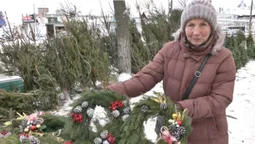У Луцьку запрацювали ялинкові ринки: що продають та за які гроші (відео)