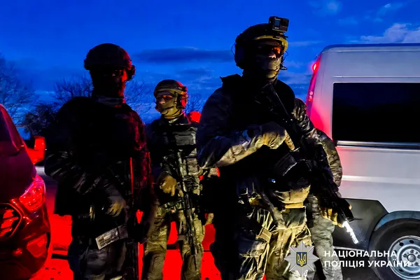 На Рівненщині затримали чоловіка, який стріляв по військових ТЦК і поліцейських (фото)