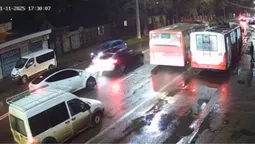 Ввечері у Луцьку стукнулися Tesla та BMW (відео)