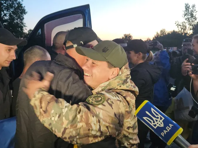 90 Захисників повернулися додому з російського полону