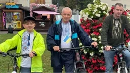 День міста у Луцьку: пів сотні велосипедистів проїхалися центром у вишиванках (фото)