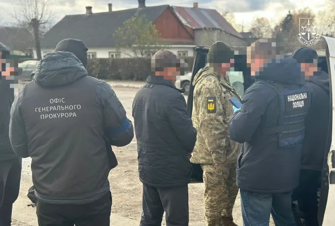 На Волині начальника районного ТЦК зловили на хабарі (фото)