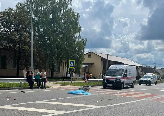 Дівчинку на Волині на смерть збила вантажівка, на водія відкрили кримінал (фото)