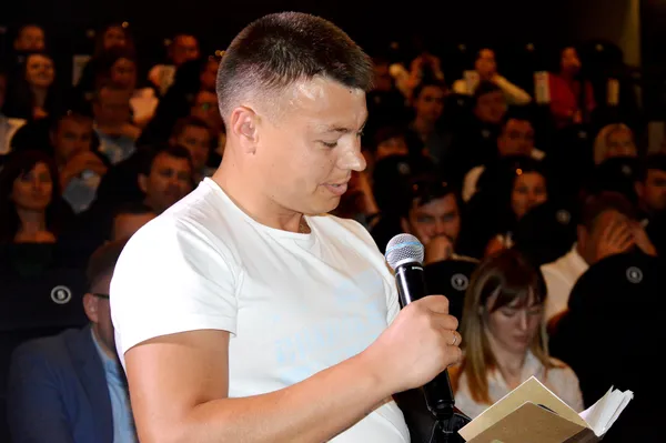 Олена Палагута розповіла про успіх «Континіуму» свідомим лучанам (фото)
