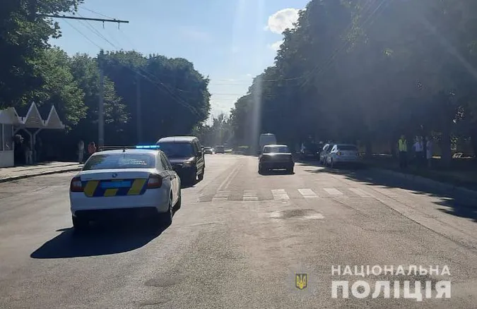 У Луцьку на «зебрі» збили дівчинку-підлітка (фото, відео)