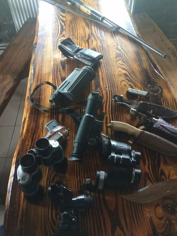 У підприємця з Луцька відібрали незаконний арсенал зброї